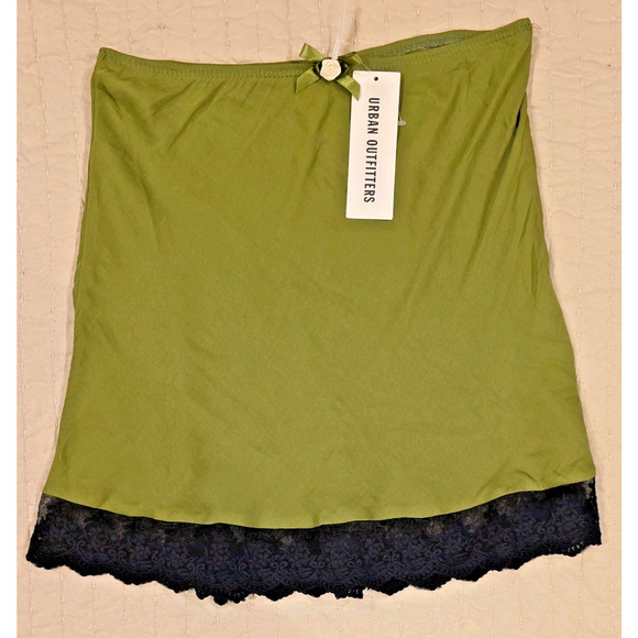 Urban Outfitters Out From Under Green Juliette Lace Trim Mini Skirt Small NWT - Picture 4 of 9